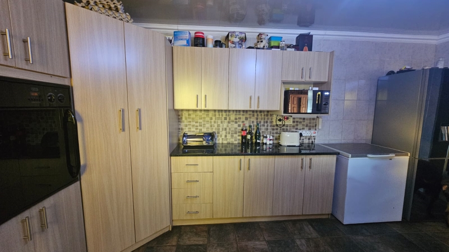 4 Bedroom Property for Sale in Kuruman Northern Cape